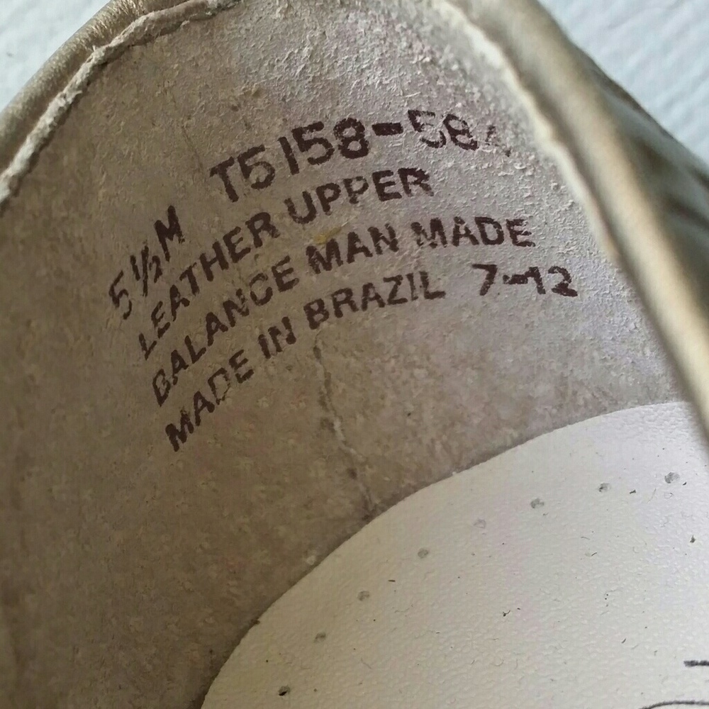 Trotters Muted Gold Woven Flats Sz 5 1/2M - Picture 8 of 8